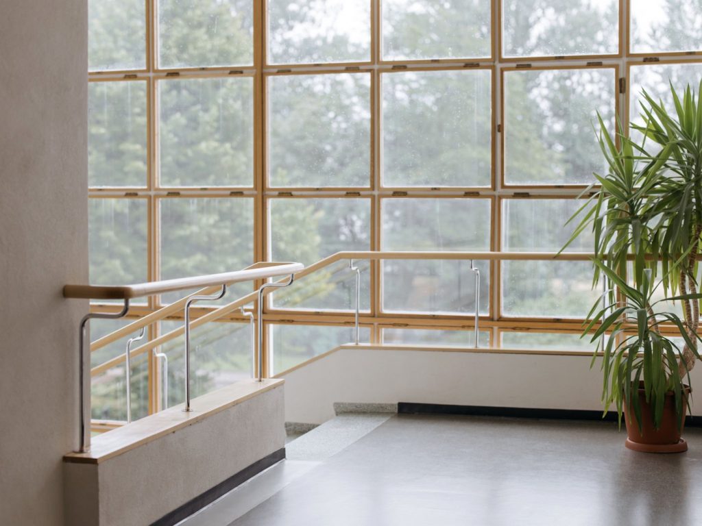 Klare Fenster nach der Glasreinigung